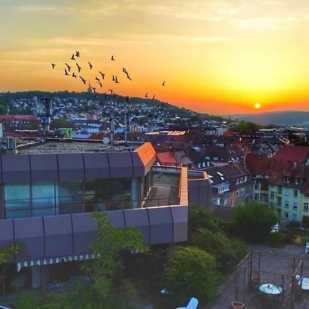 Deluxe Penthouse Zentral Mit Goldstadtblick 普福尔茨海姆